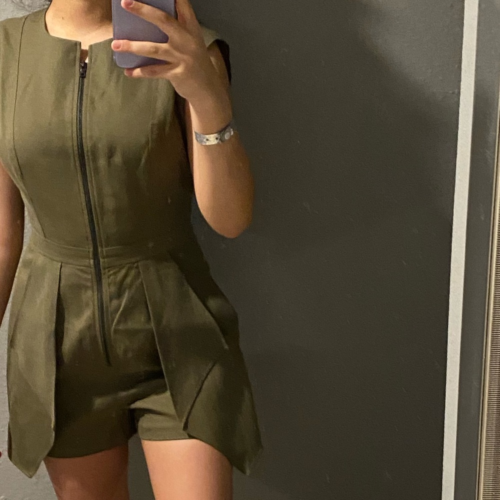 bcbgmaxazria olive playsuit/romper